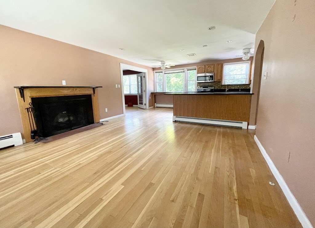 18 Burton Road Braintree, MA 02184 - Photo 3 of 37 Gallery Image 3