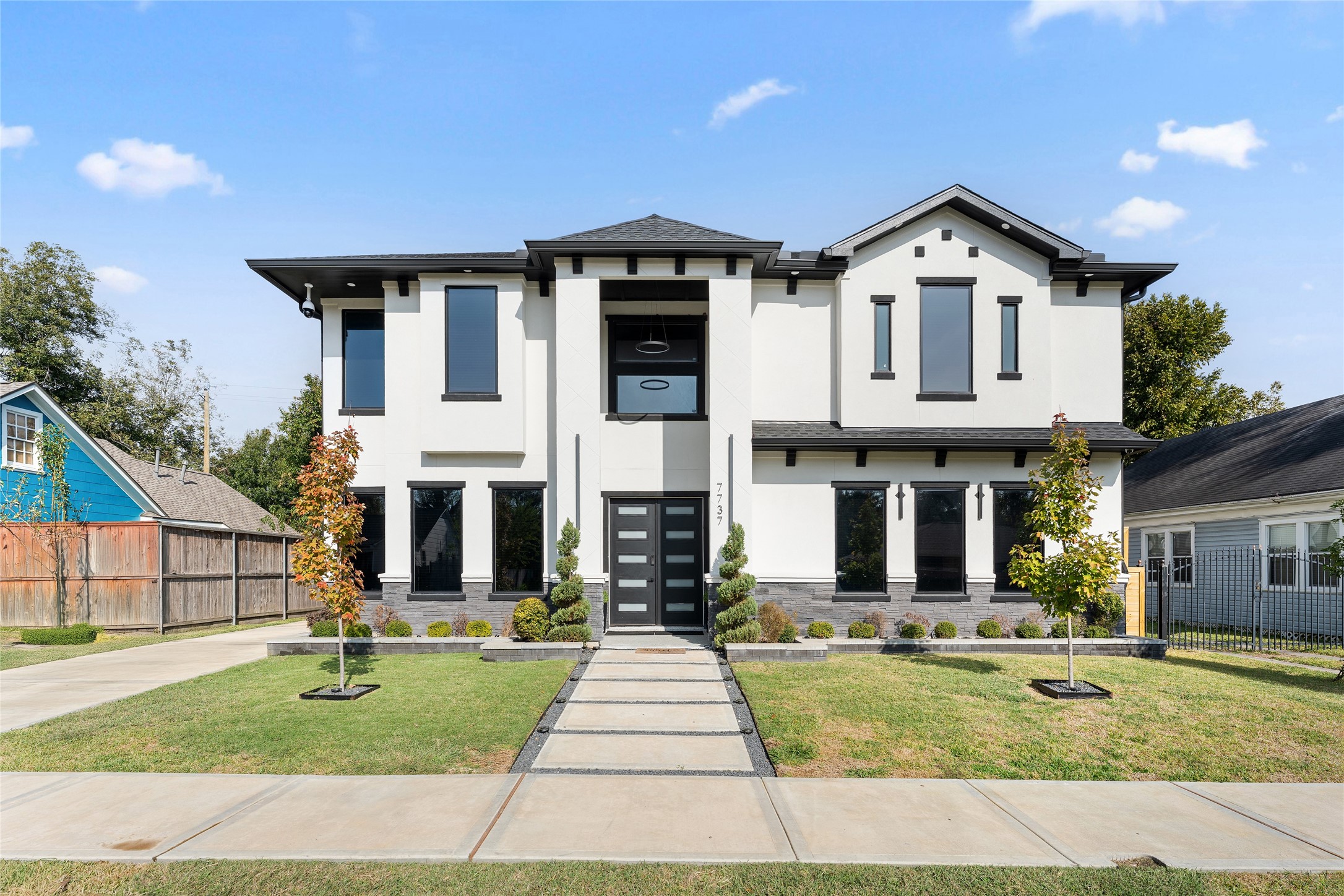 7737 Edna Street Houston, TX 77087 - Photo 1 of 43