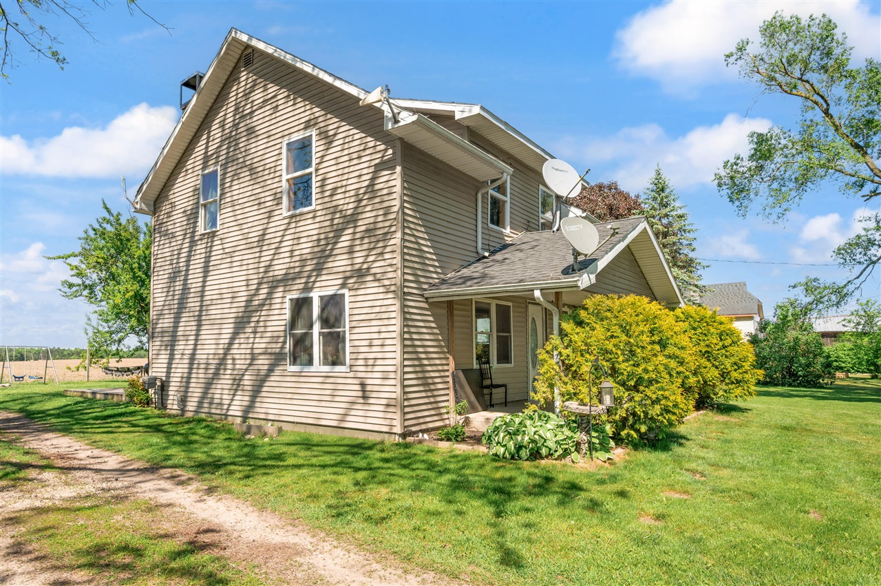 2079 East Stoney Corner Road McBain, MI 49657 - Photo 5 of 35