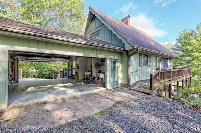 $539,900 | 206 Peckerwood Road, Hayesville, NC 28904