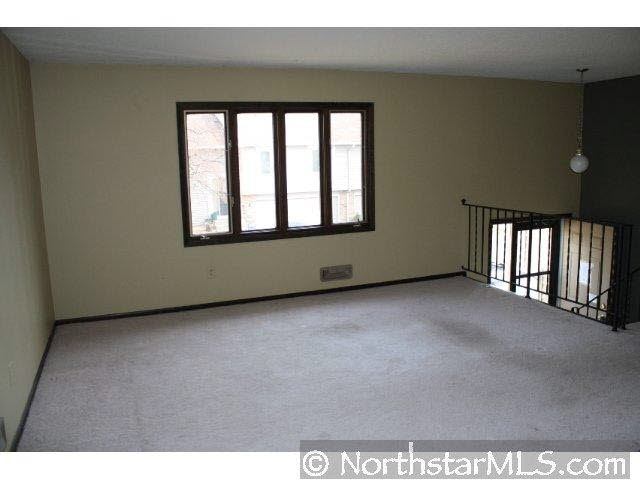 10475 Yorktown Lane North Maple Grove, MN 55369 - Photo 3 of 10