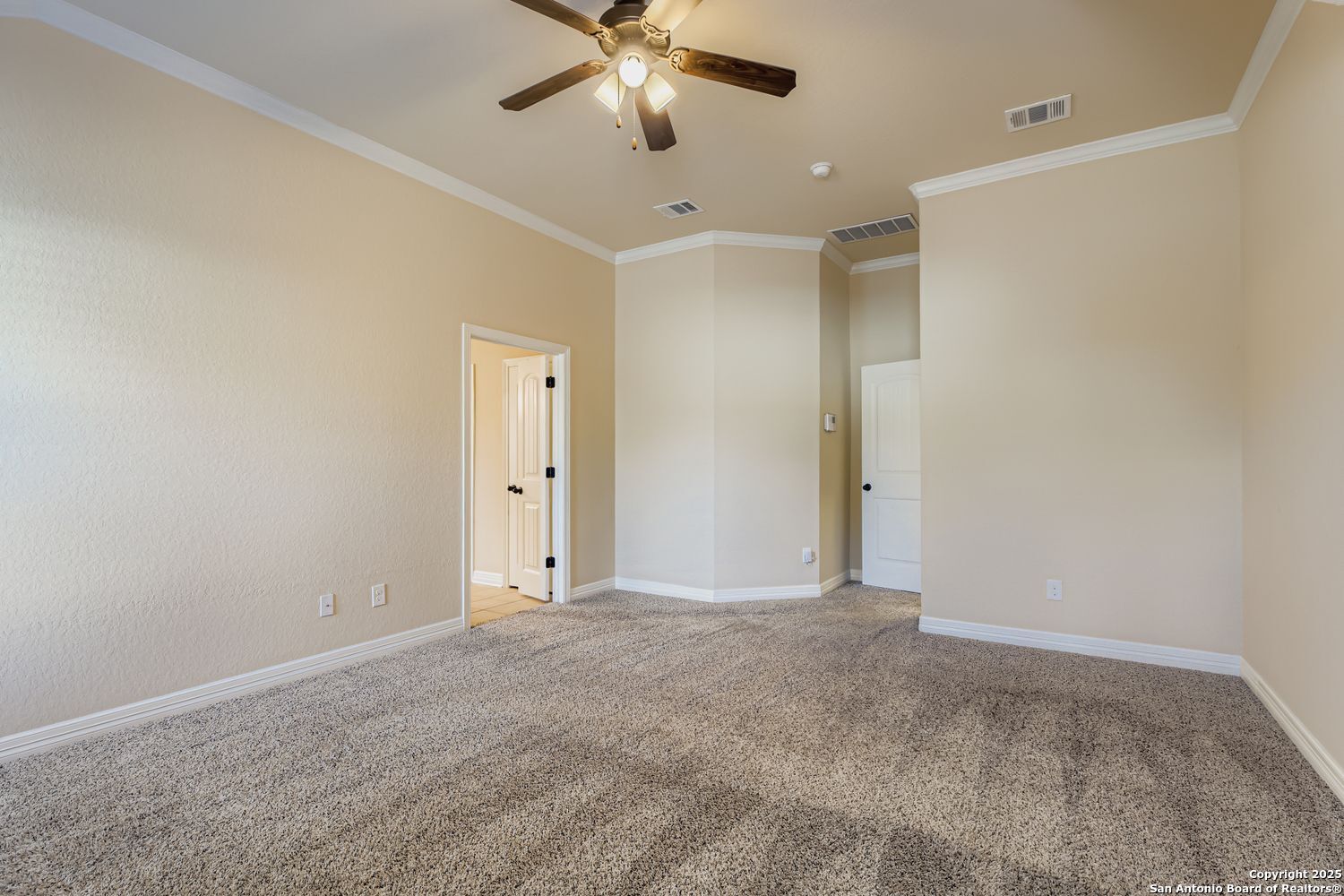17820 Oxford Mount Helotes, TX 78023 - Photo 16 of 26 a view of an empty room