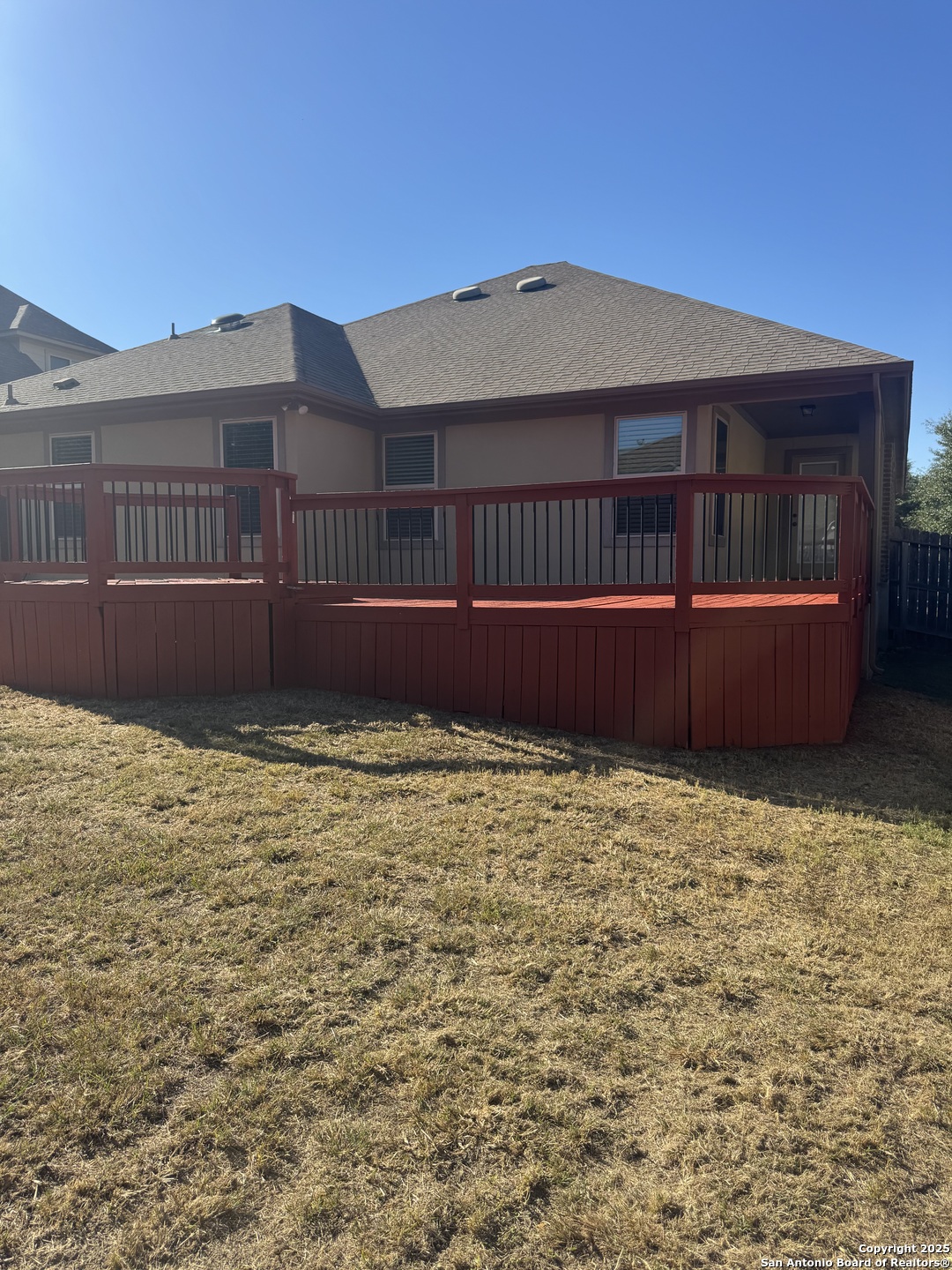 17820 Oxford Mount Helotes, TX 78023 - Photo 24 of 26 a front view of a house with a yard