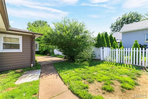 $349,900 | 1503 Wexford Avenue, Webster Groves, MO 63119