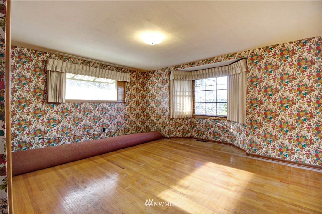 4103 Ridge Road West University Place, WA 98466 - Photo 11 of 25 Gallery Image 11