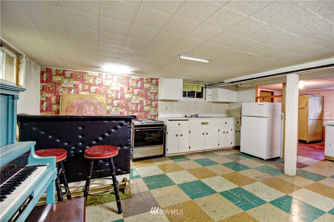 4103 Ridge Road West University Place, WA 98466 - Photo 14 of 25 Gallery Image 14