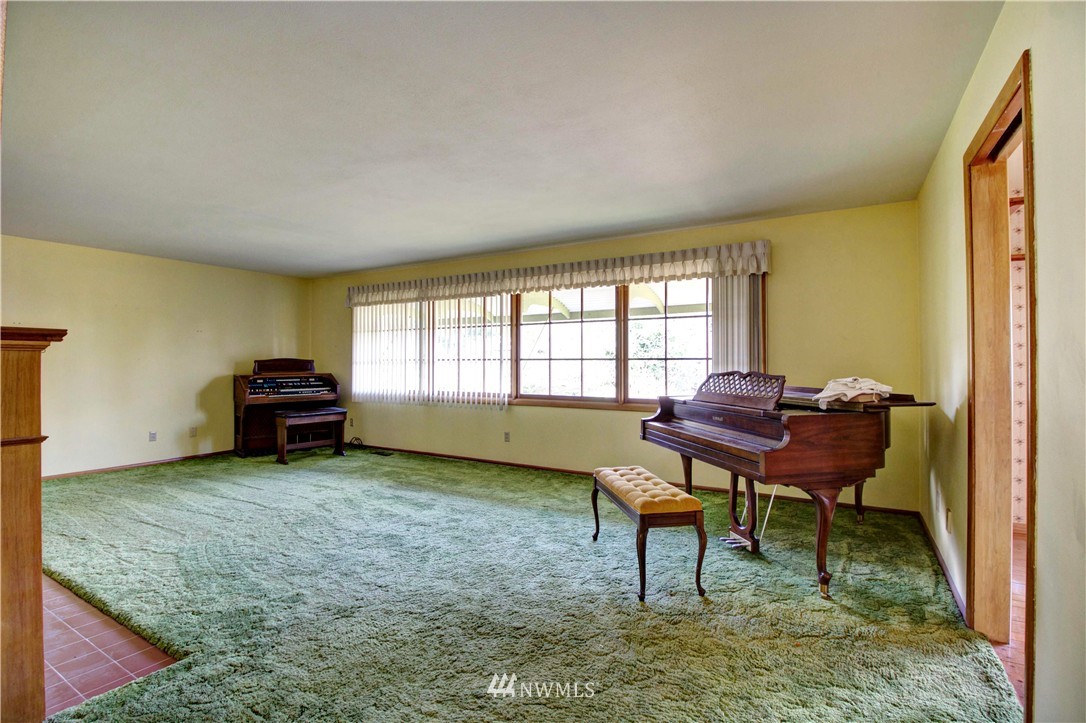 4103 Ridge Road West University Place, WA 98466 - Photo 7 of 25 Gallery Image 7