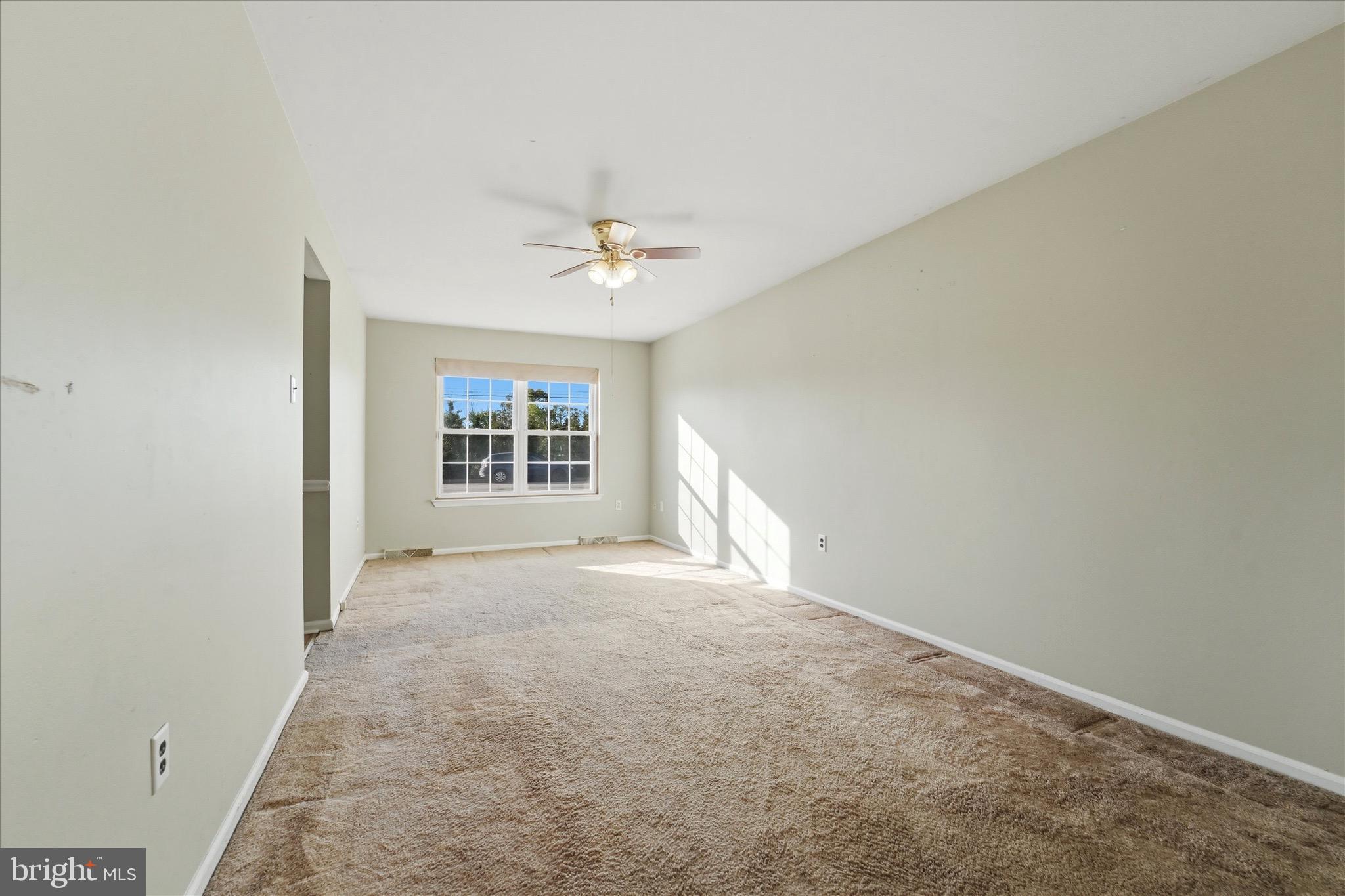 305 Roesch Avenue Oreland, PA 19075 - Photo 13 of 34