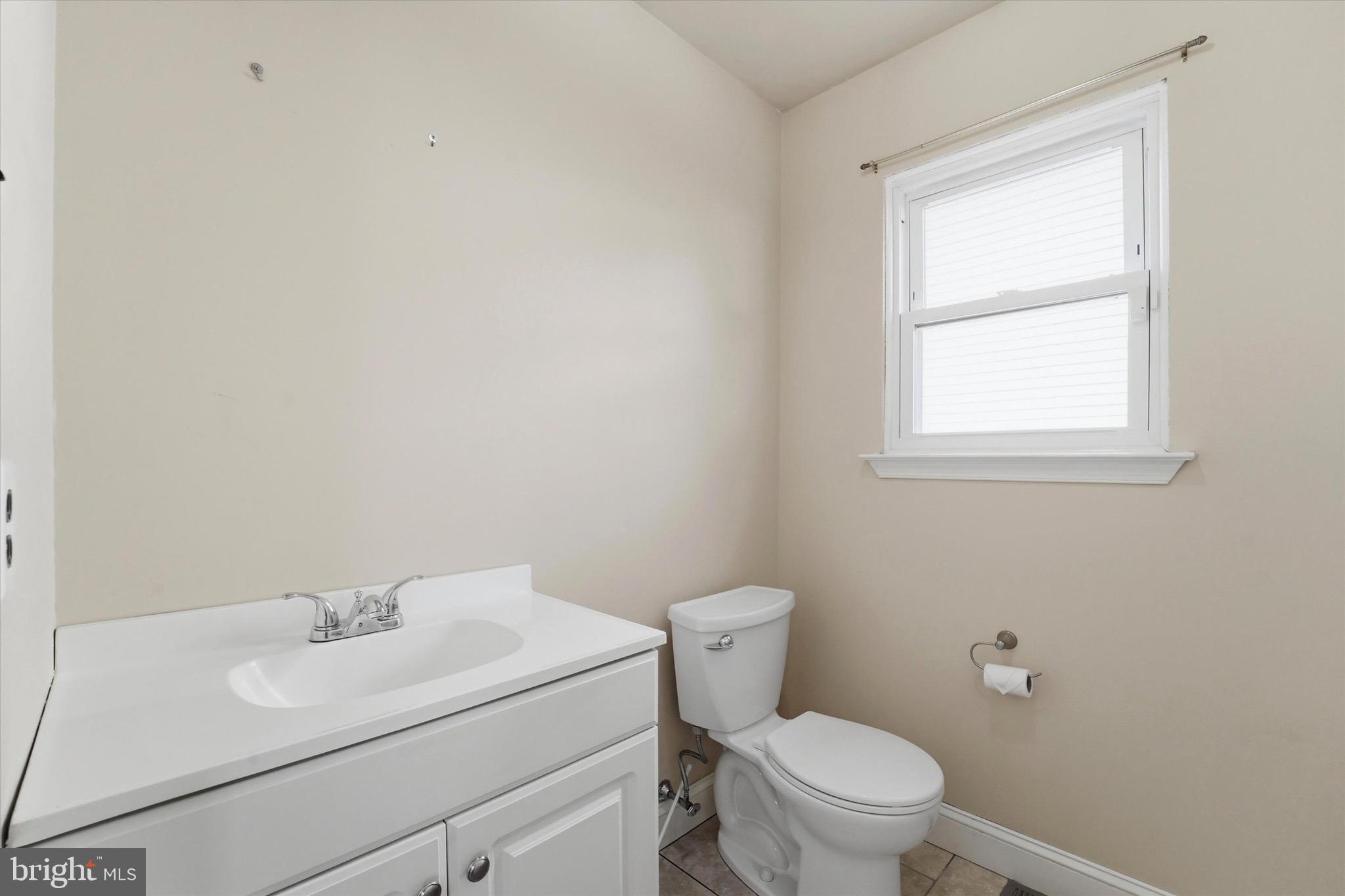 305 Roesch Avenue Oreland, PA 19075 - Photo 14 of 34
