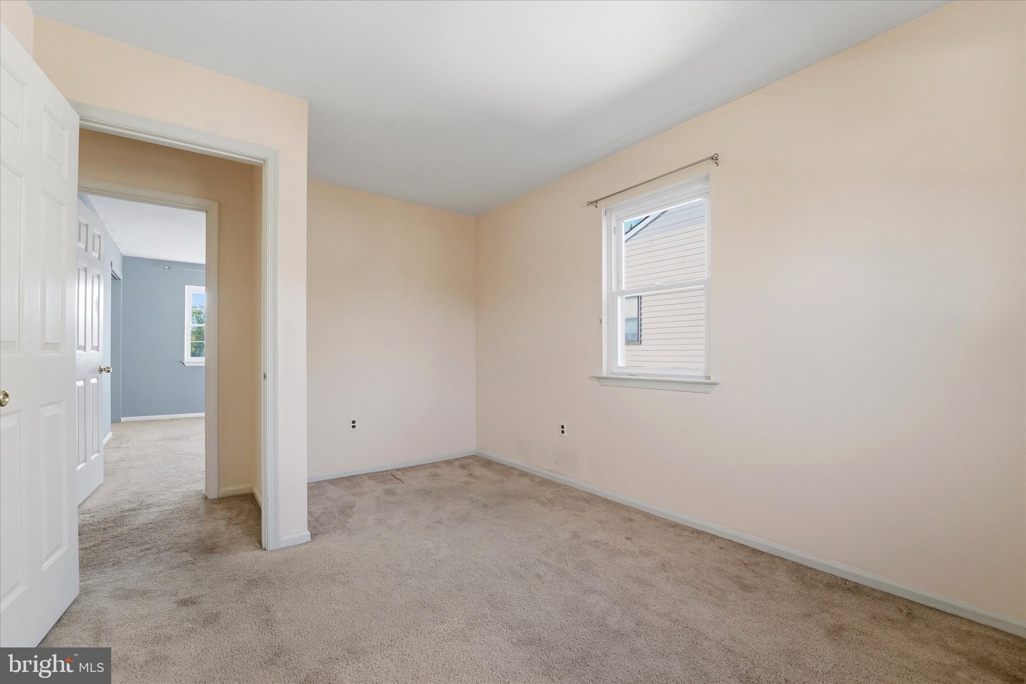 305 Roesch Avenue Oreland, PA 19075 - Photo 19 of 34