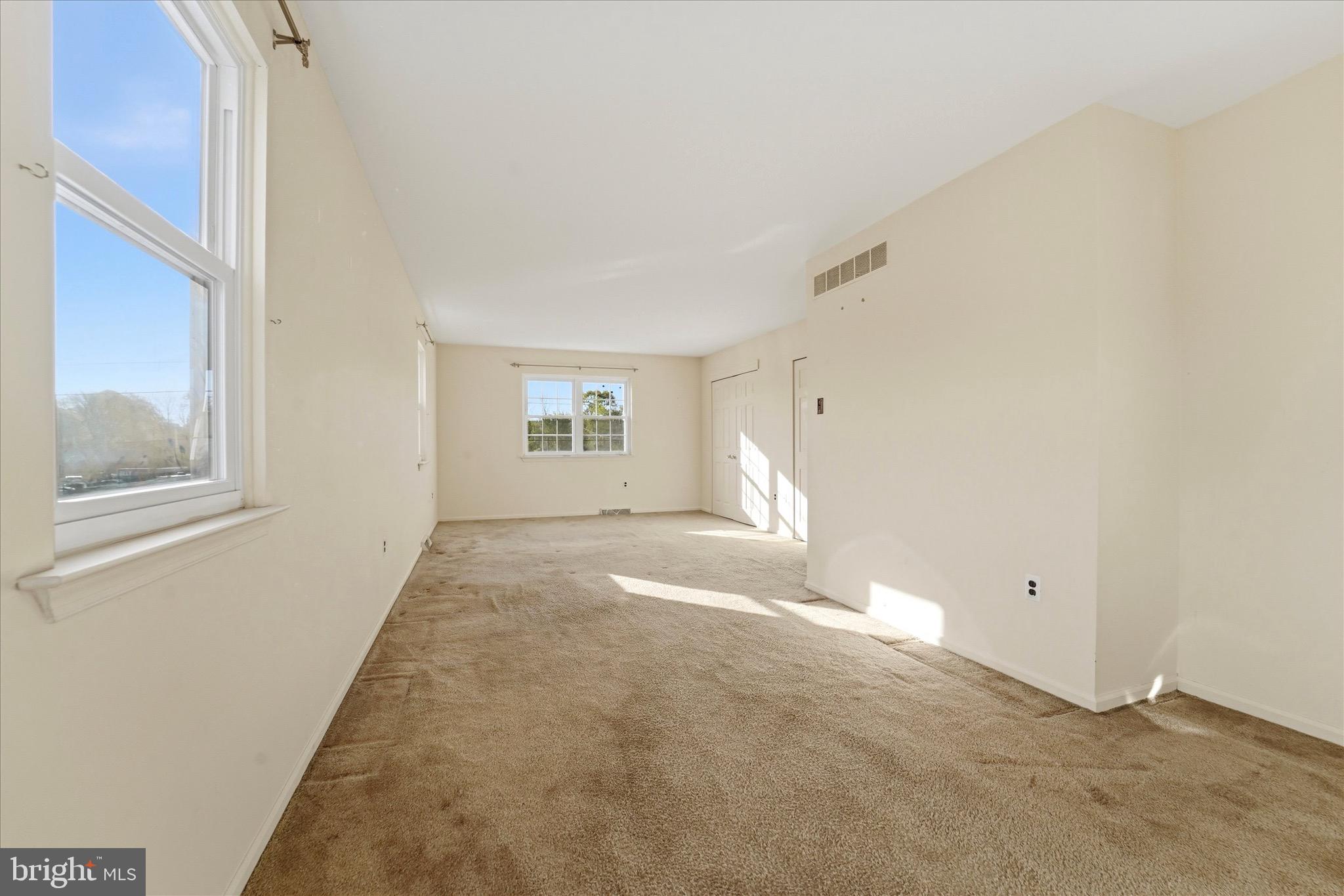 305 Roesch Avenue Oreland, PA 19075 - Photo 23 of 34