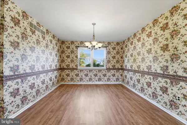 $439,900 | 305 Roesch Avenue, Oreland, PA 19075