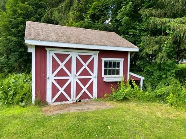 $489,000 | 109 Bay Road, Hadley, MA 01035