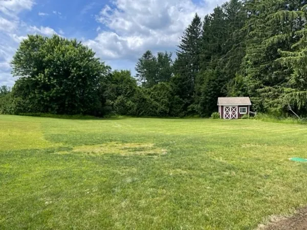 $489,000 | 109 Bay Road, Hadley, MA 01035