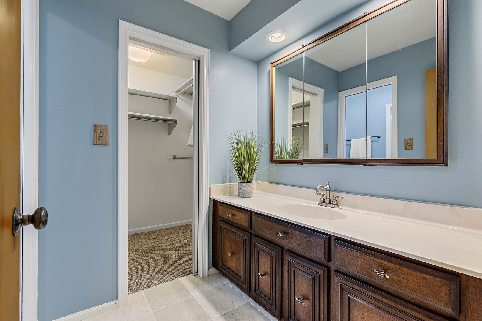 1012 Timber Lane Wilmette, IL 60091 - Photo 13 of 27