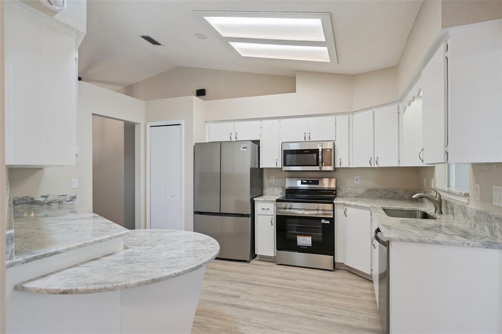27211 Racquet Circle Leesburg, FL 34748 - Photo 14 of 31