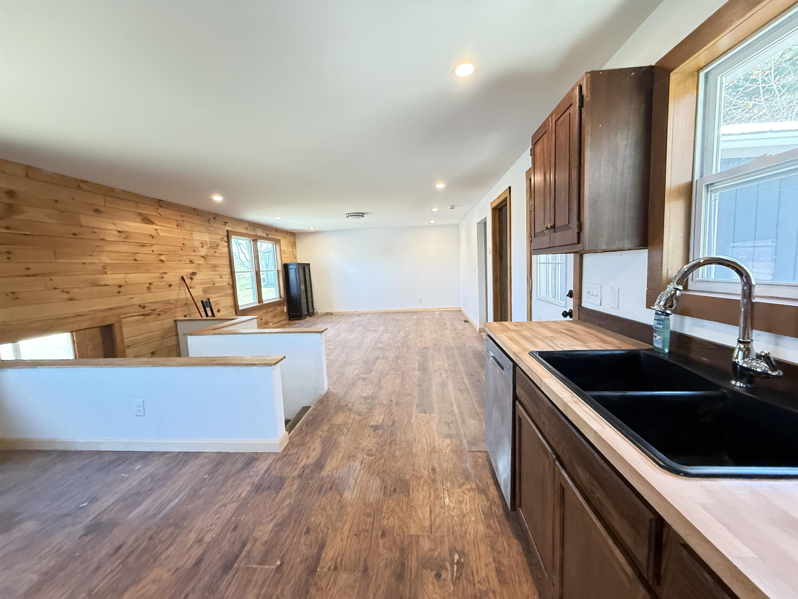 221 A Southridge Street Springfield, VT 05156 - Photo 13 of 28