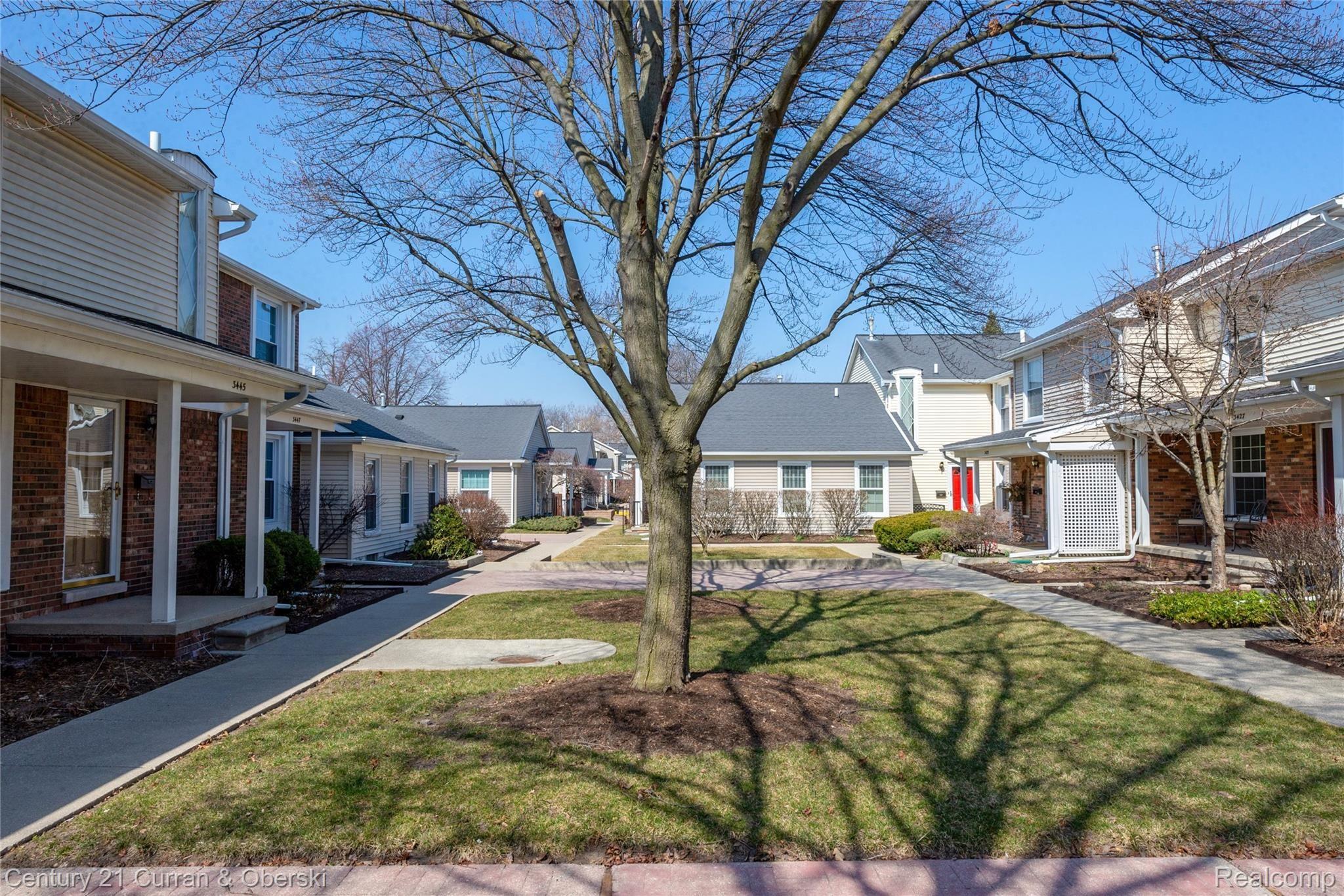 3453 Crooks Road, Unit 21 Royal Oak, MI 48073 - Photo 19 of 24 Lovely court yard