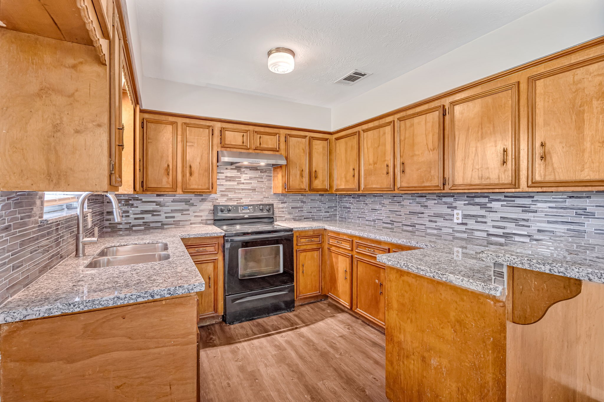 3699 Piney Point Road Conroe, TX 77301 - Photo 14 of 29