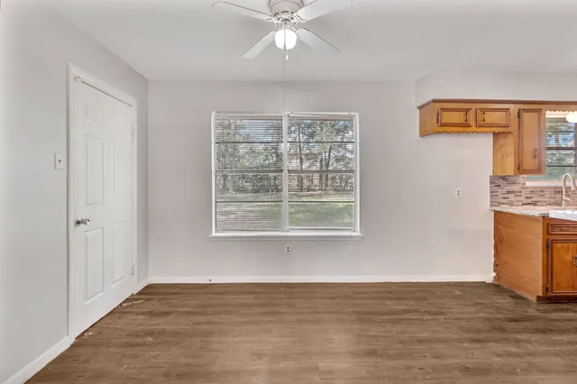 $1,680 | 3699 Piney Point Road, Conroe, TX 77301