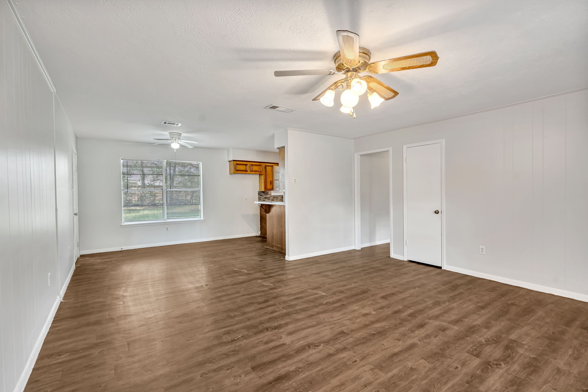 3699 Piney Point Road Conroe, TX 77301 - Photo 5 of 29