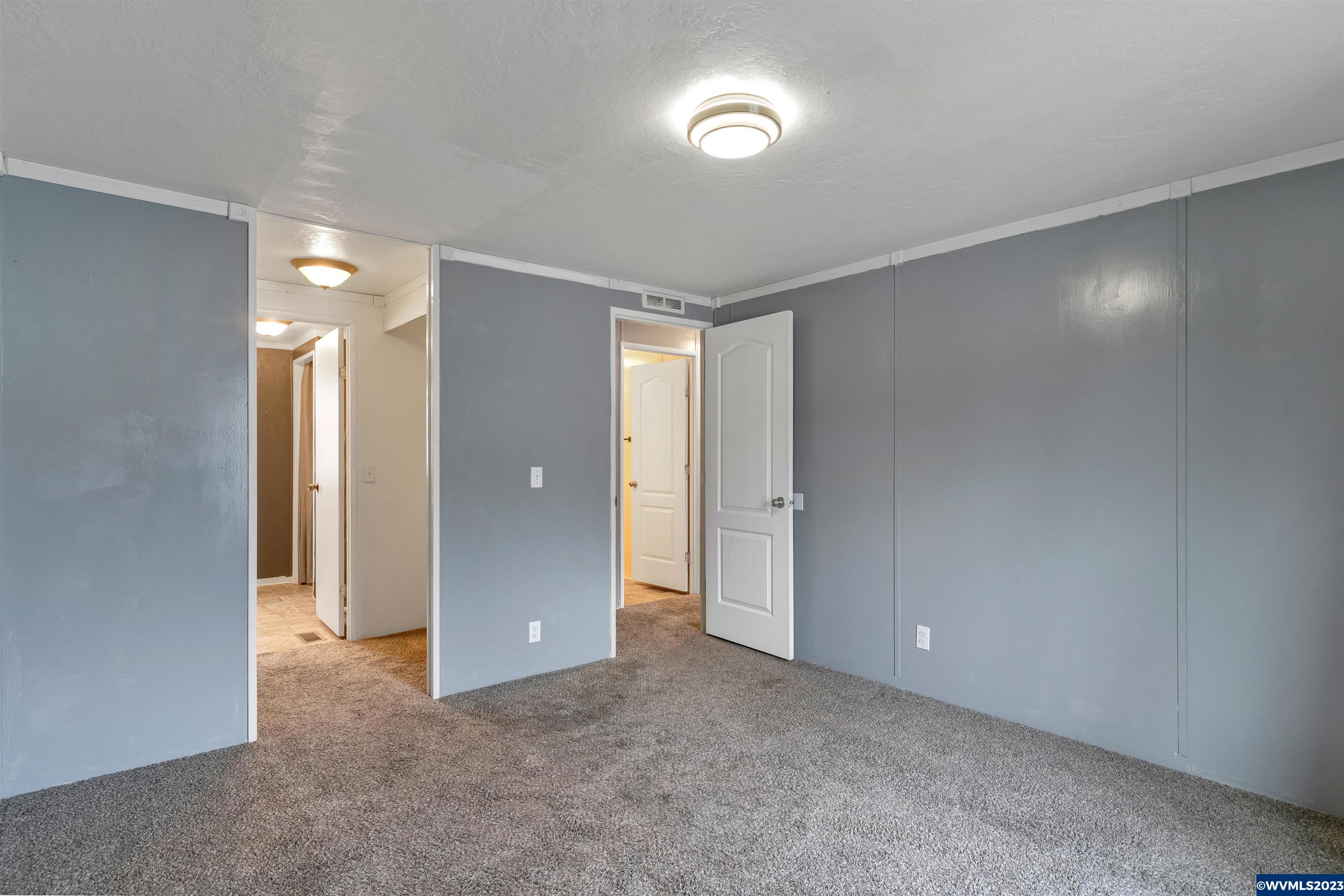 2151 Three Lakes Road Southeast, Unit 14 Albany, OR 97322 - Photo 19 of 27 Gallery Image 19