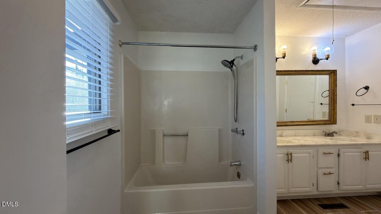 1266 Dovershire Place High Point, NC 27262 - Photo 14 of 35 IMG_3075 Large