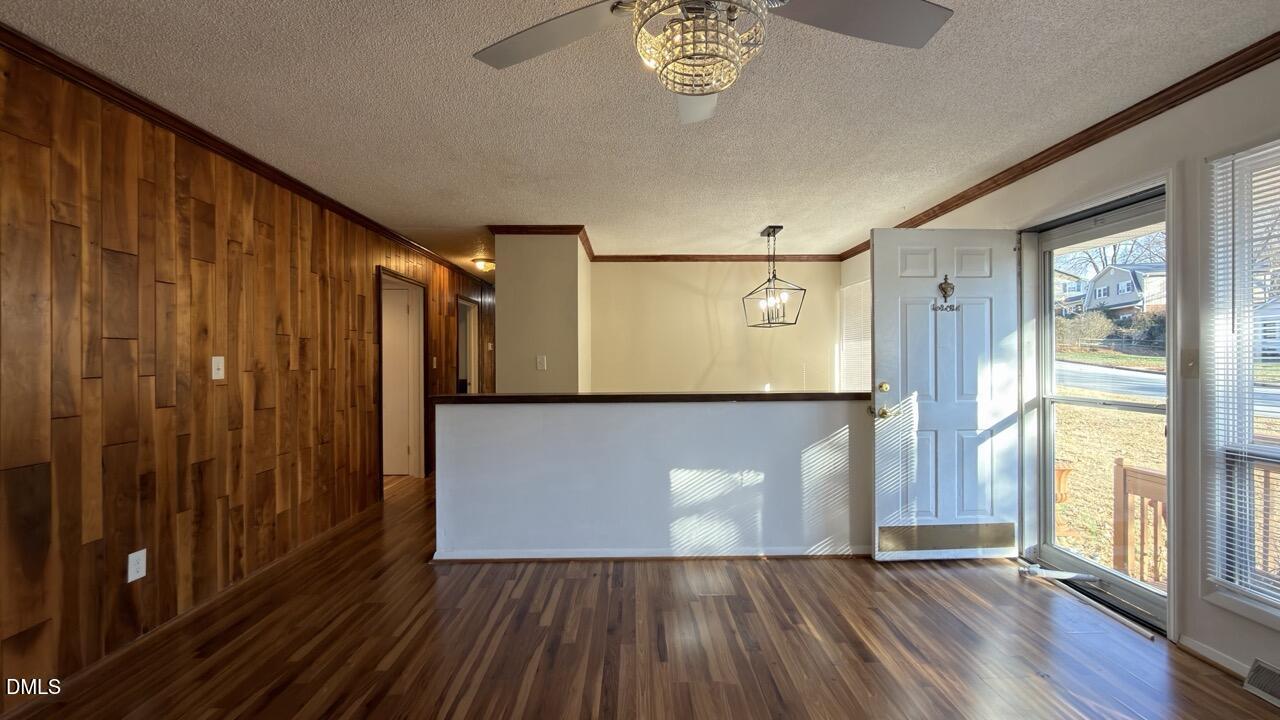 1266 Dovershire Place High Point, NC 27262 - Photo 5 of 35 IMG_3064 Large