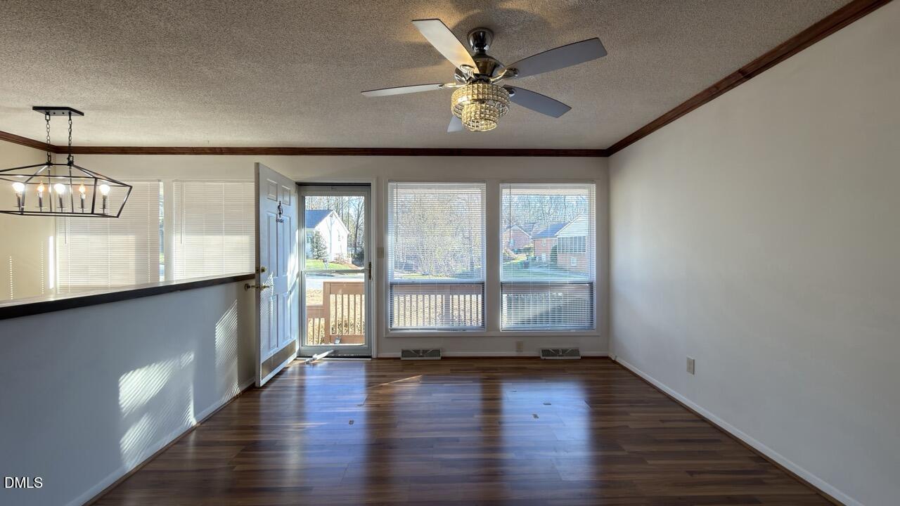 1266 Dovershire Place High Point, NC 27262 - Photo 6 of 35 IMG_3065 Large