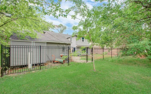 $4,395 | 14611 Bramblewood Drive, Houston, TX 77079