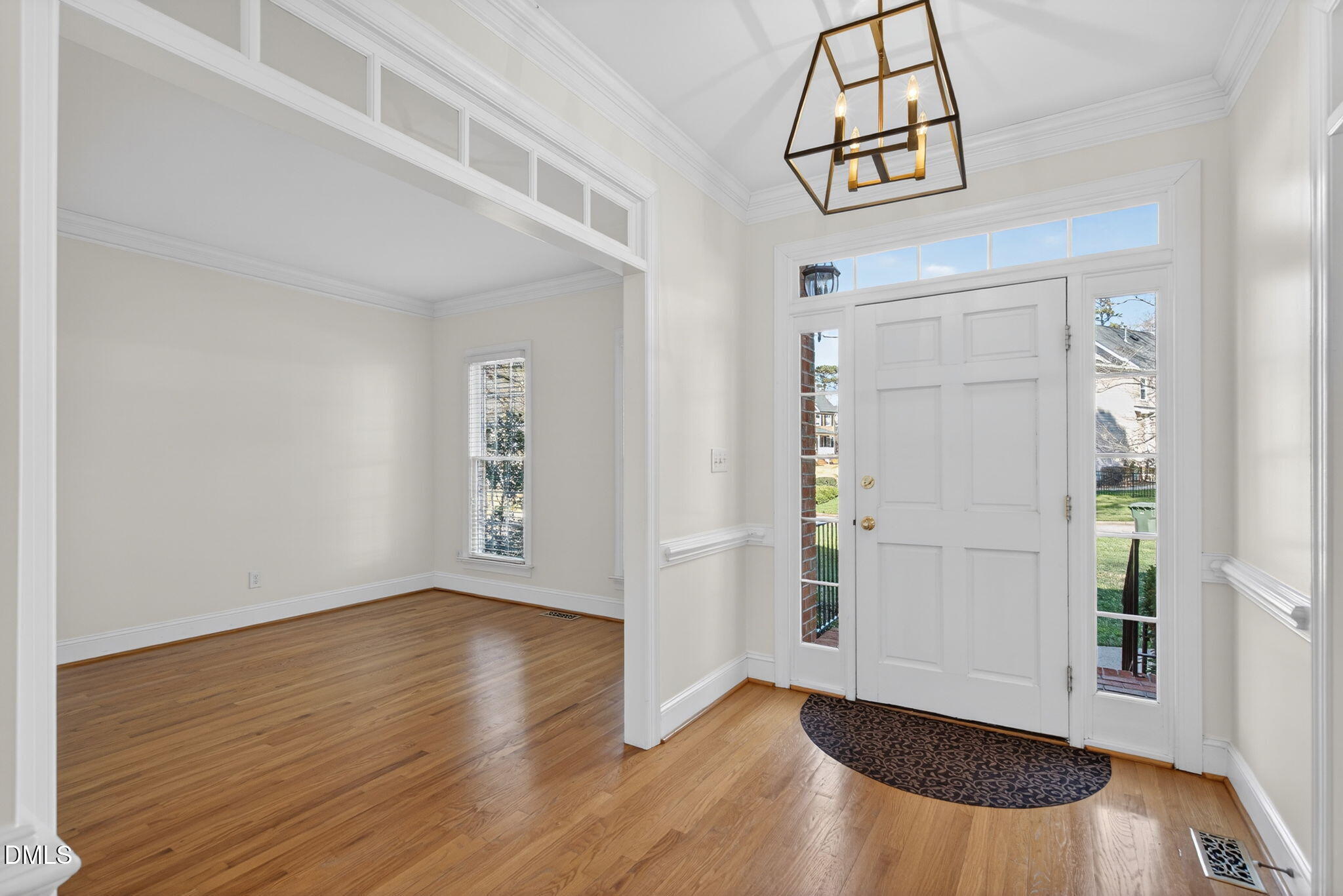 3309 Glade Spring Court Raleigh, NC 27612 - Photo 5 of 48 Front foyer