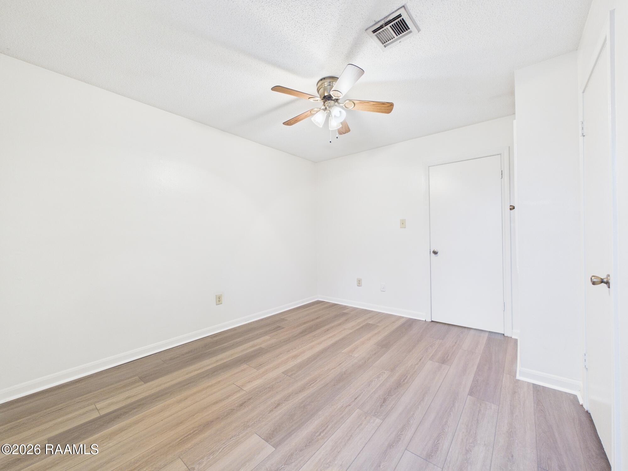 104 Country, Unit D Lafayette, LA 70508 - Photo 13 of 18 CAM06261G6-PR0030-STILL016