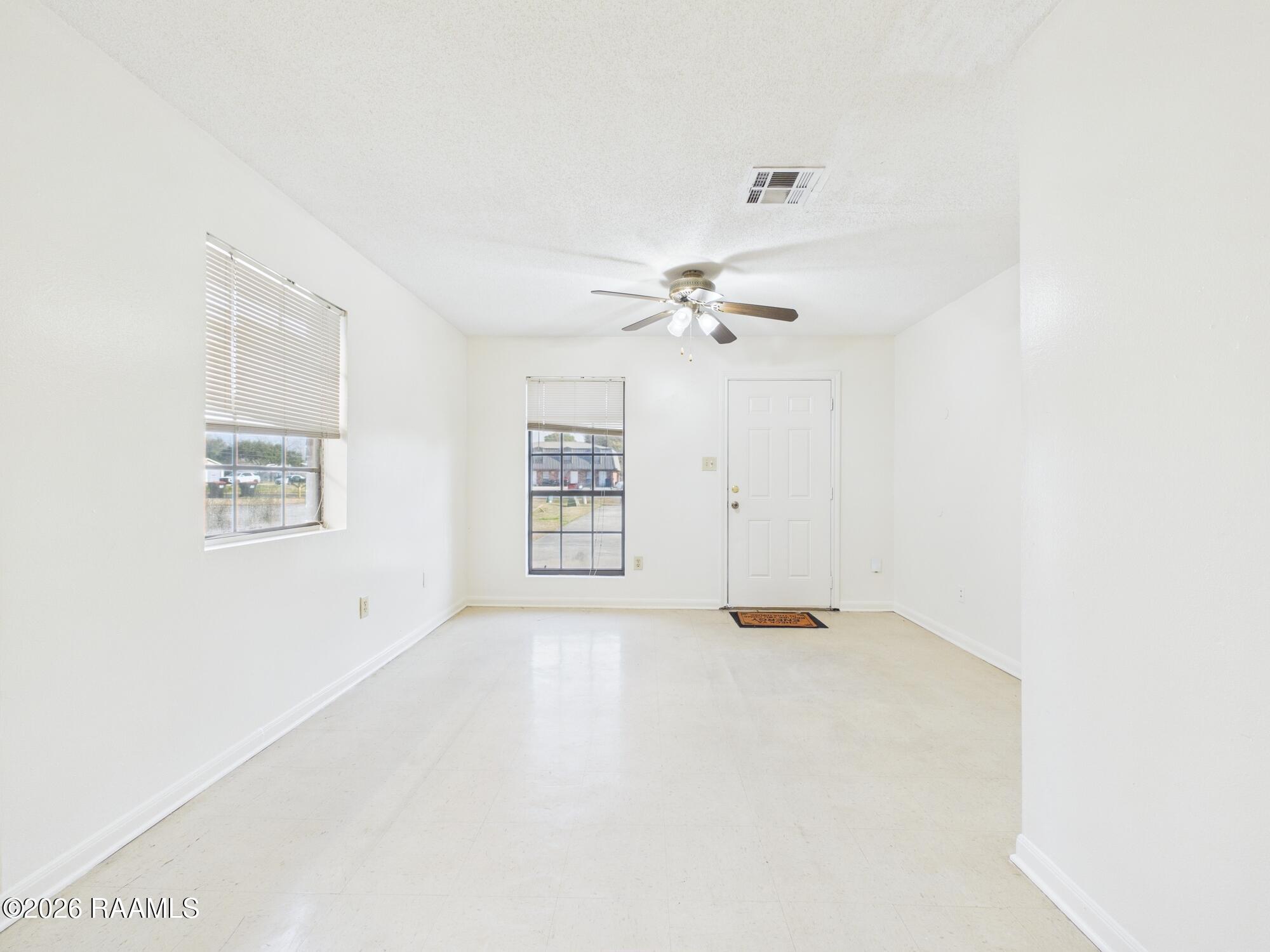 104 Country, Unit D Lafayette, LA 70508 - Photo 2 of 18 CAM06261G6-PR0030-STILL002