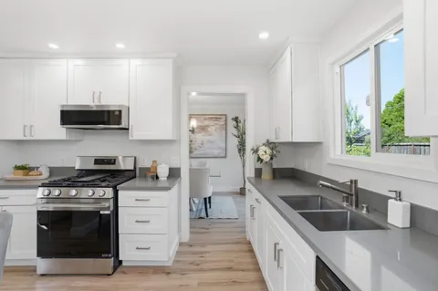 $1,398,000 | 1140 Almanor Avenue, Menlo Park, CA 94025
