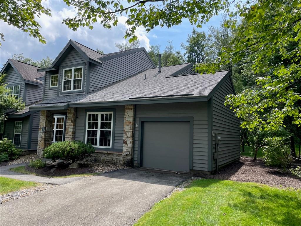1963 South Ridge Way Hidden Valley, PA 15502 - Photo 2 of 41 Gallery Image 2