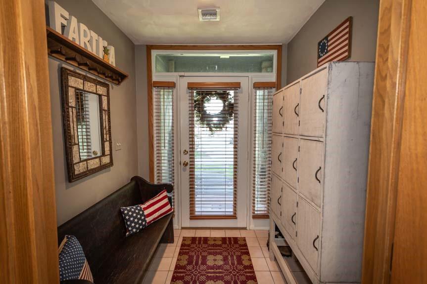 1963 South Ridge Way Hidden Valley, PA 15502 - Photo 3 of 41 Gallery Image 3