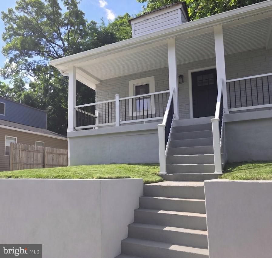 Welcome to 5017 Ayers Pl SE