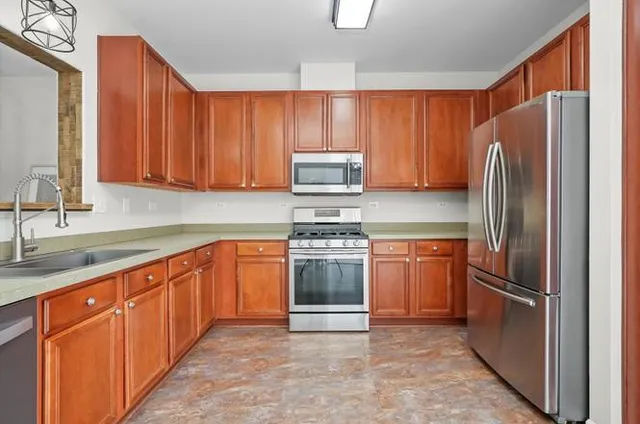 $2,900 | 861 Pheasant Trail, Unit 861, St. Charles, IL 60174