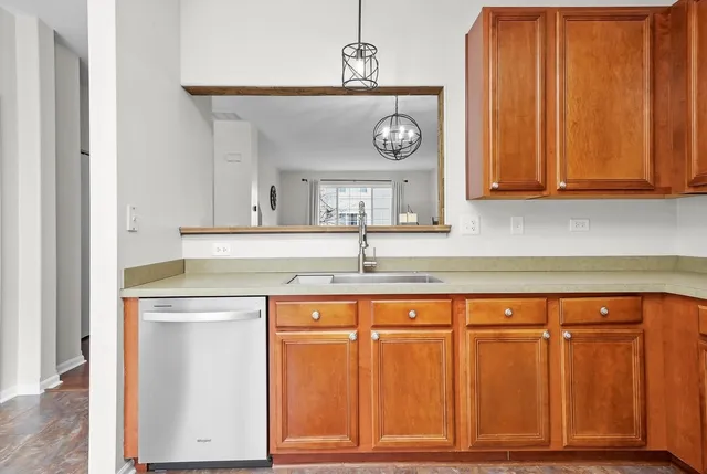 $2,900 | 861 Pheasant Trail, Unit 861, St. Charles, IL 60174