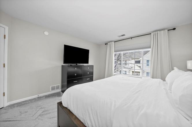 861 Pheasant Trail, Unit 861 St. Charles, IL 60174 - Photo 20 of 30