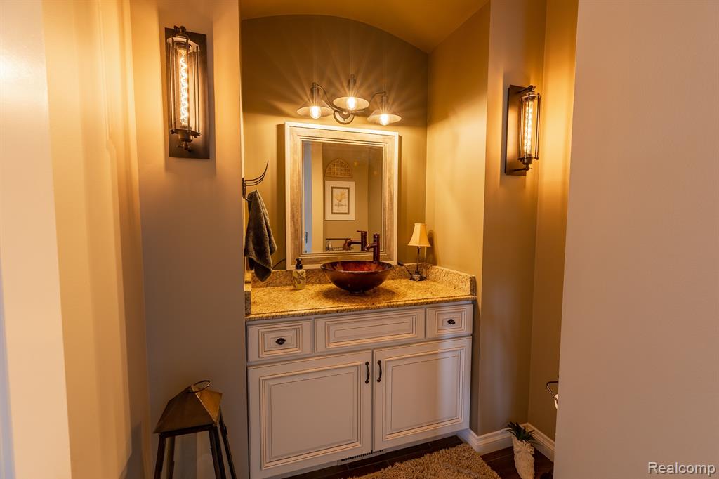 11534 Erin's Way Romeo, MI 48065 - Photo 26 of 57