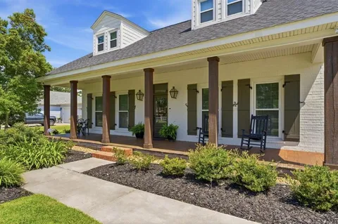$465,000 | 3950 Lemongrass Circle North, Lake Charles, LA 70605