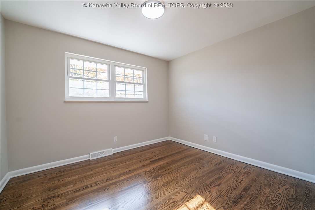 1913 Huber Road Charleston, WV 25314 - Photo 14 of 34 Gallery Image 14