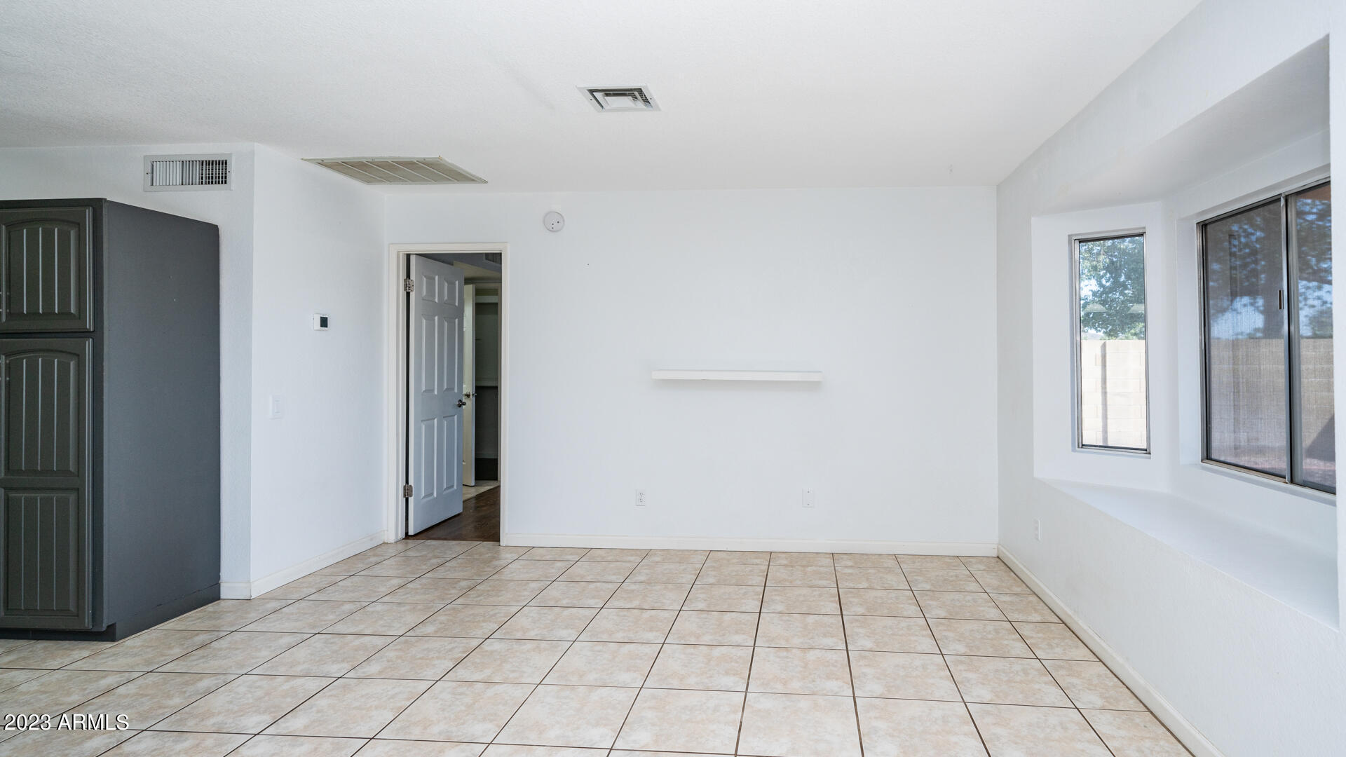 1717 East Grandview Road Phoenix, AZ 85022 - Photo 11 of 27 1717 E Grandview Rd-11