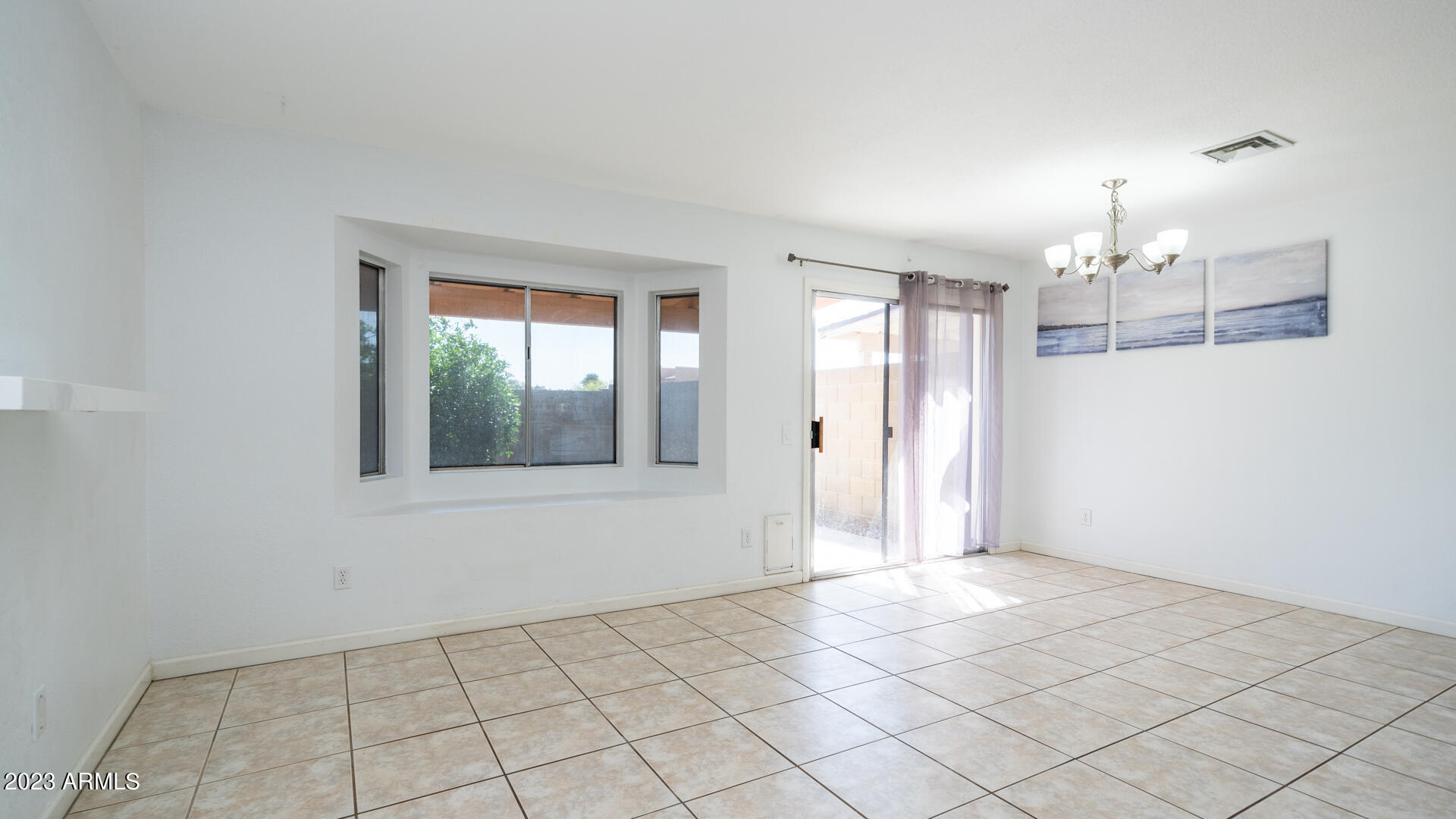 1717 East Grandview Road Phoenix, AZ 85022 - Photo 12 of 27 1717 E Grandview Rd-12