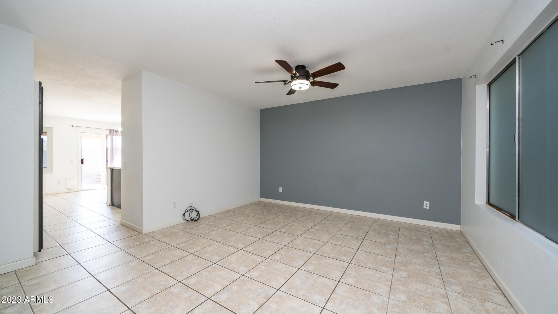 1717 East Grandview Road Phoenix, AZ 85022 - Photo 4 of 27 1717 E Grandview Rd-4