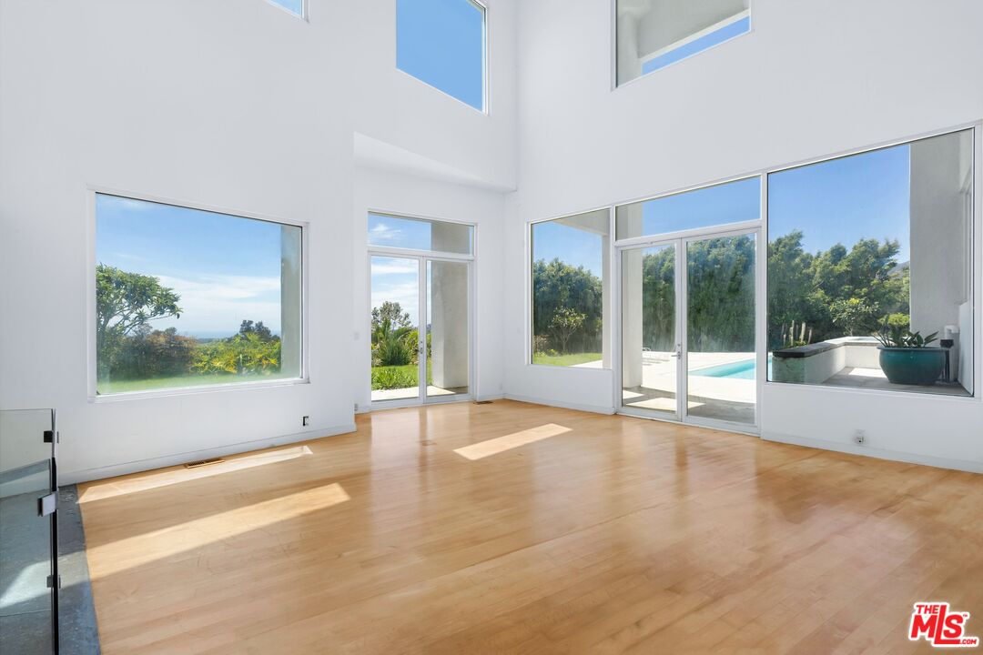 6081 Cavalleri Road Malibu, CA 90265 - Photo 19 of 52
