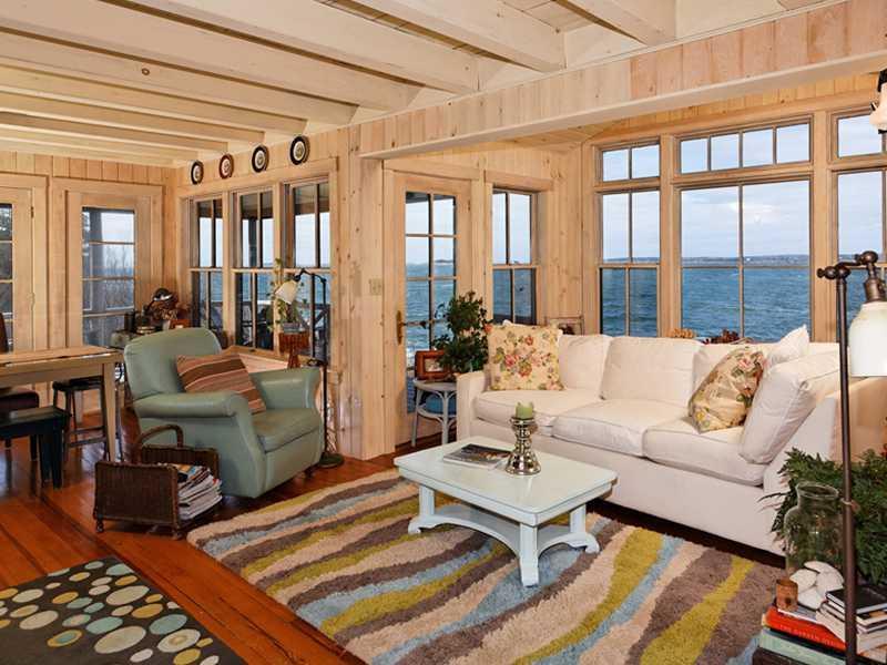 51 Penobscot Road New Harbor, ME 04554 - Photo 8 of 29 Living Room.