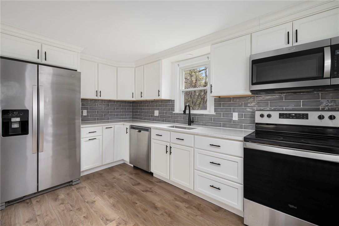 26 Limestone Street Warwick, RI 02889 - Photo 6 of 44