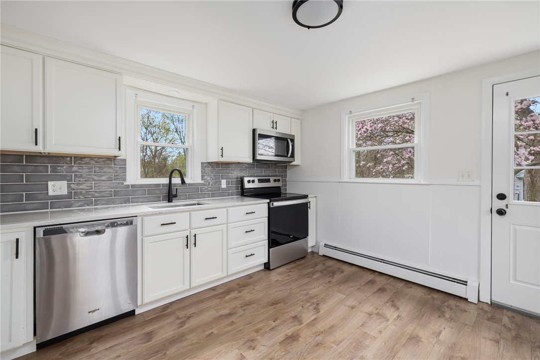 26 Limestone Street Warwick, RI 02889 - Photo 8 of 44